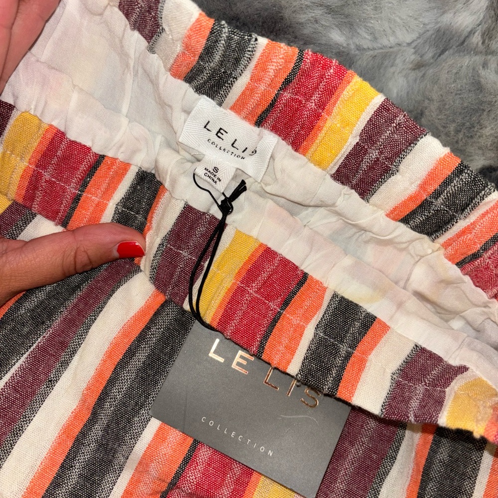 Striped shorts - Picture 4 of 4